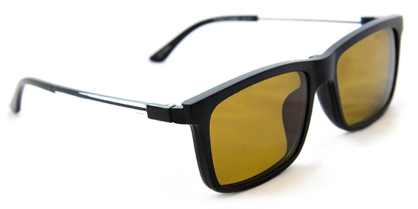 Lentes de sol Eagle Eyes para usar cuando hay mucho sol.