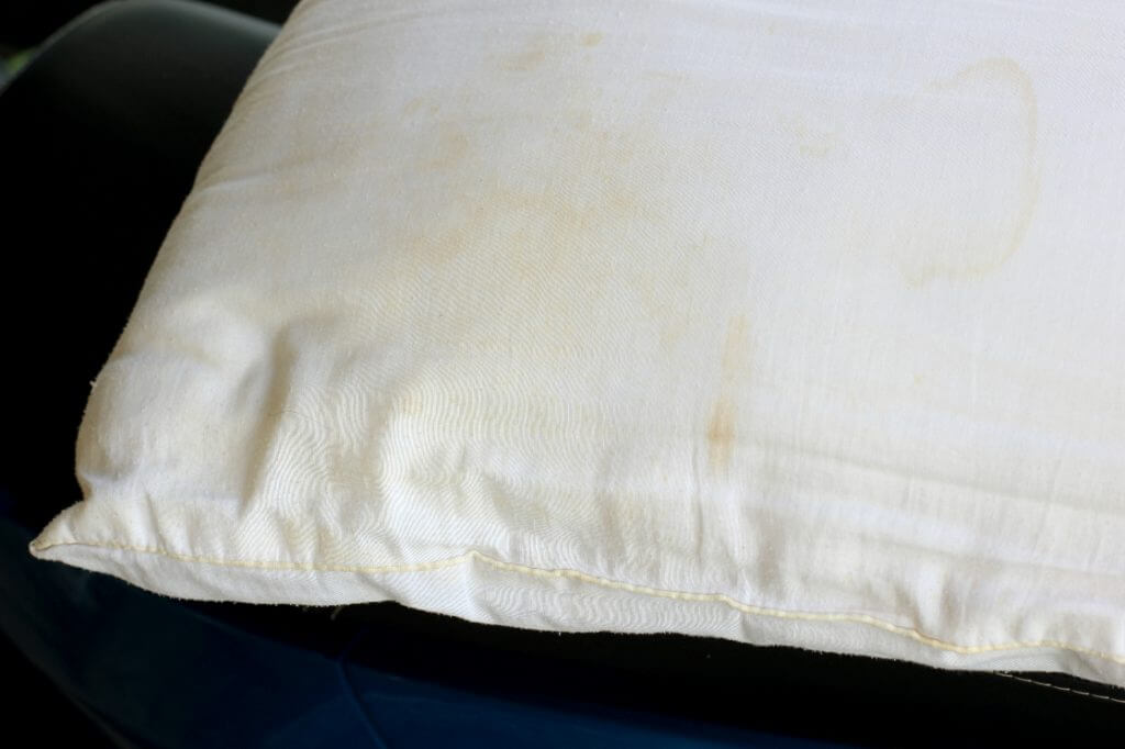 cambiar la almohada por el relleno